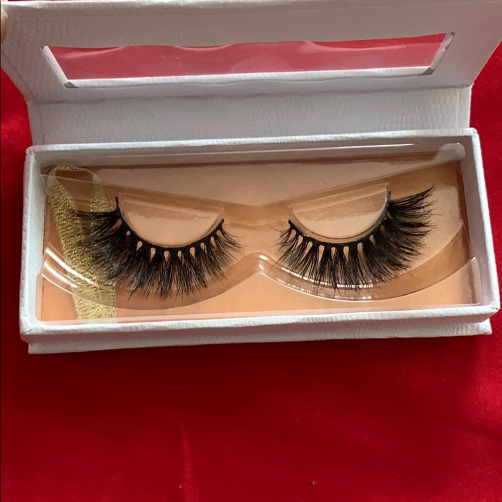 Lashes